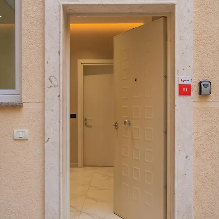 Lägenhet Easy Residences
